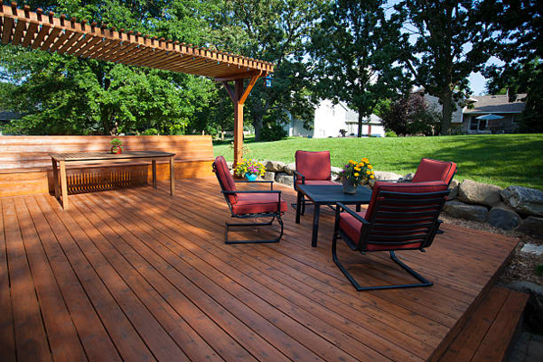 Weathered-Cedar-Fence
